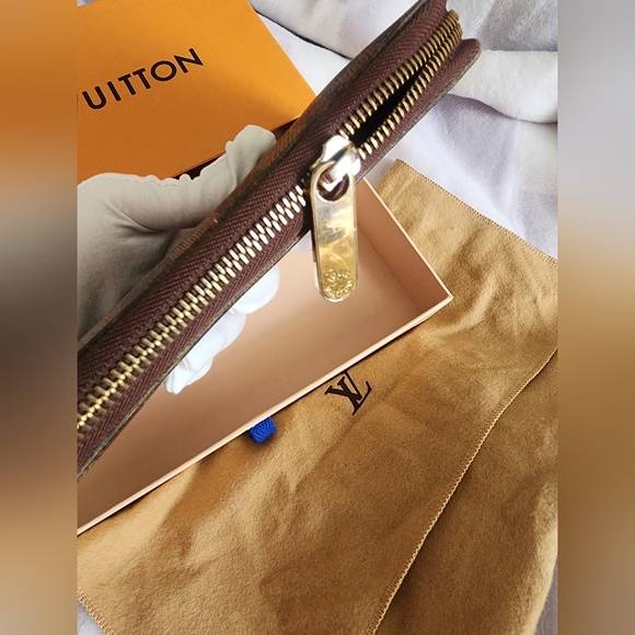 Authentic Louis Vuitton Damier ebene long zippy wallet - Picture 8 of 12